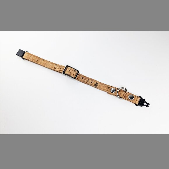 Cork Breakaway Cat Collar in Natural Cork - Picture 2 of 5